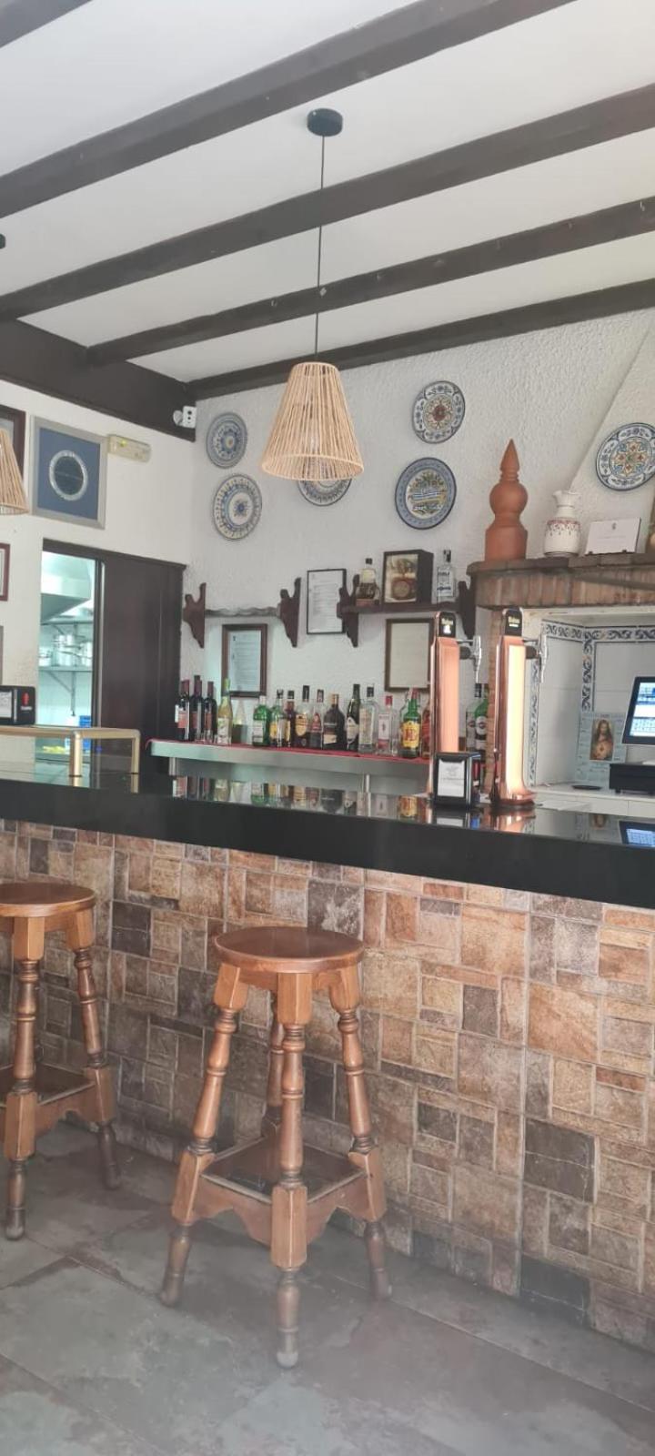 Hostal La Roda Villaluenga Экстерьер фото